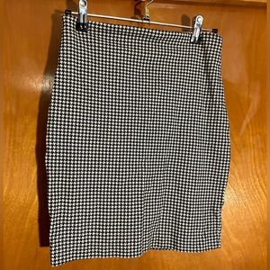 Vintage 80s houndstooth skirt